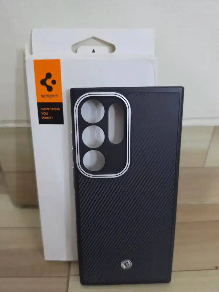 Casing S25 Ultra Spigen