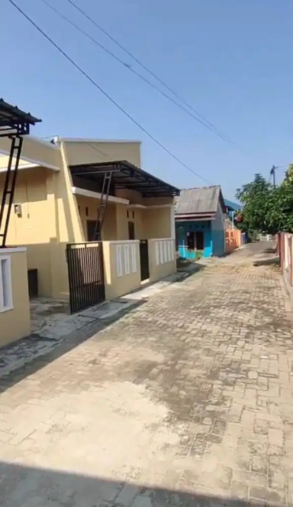 Rumah Dibawah Pasaran Kedamaian Bandar Lampung