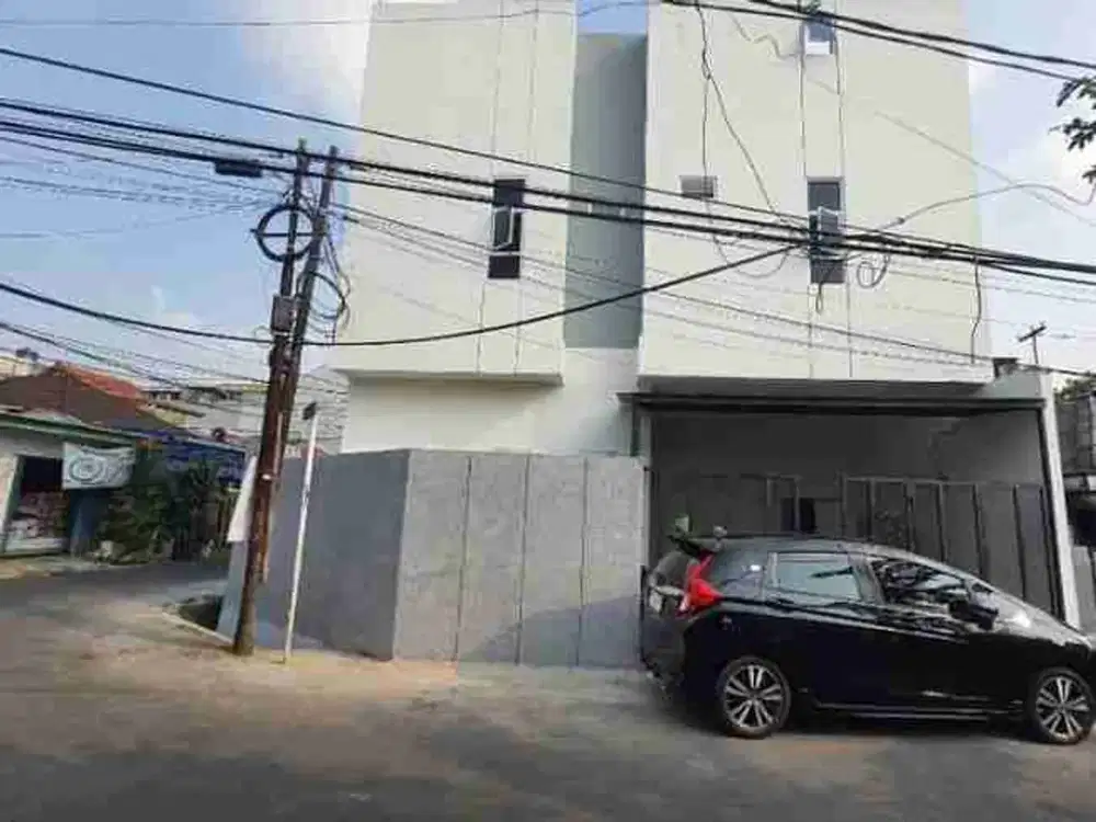 rumah baru di Tebet kebon Baru