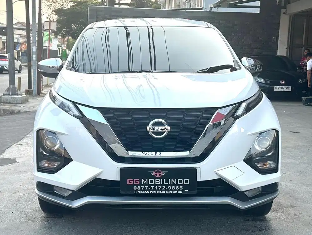 Nissan Livina 1.5 VL Automatic Pemakaian Th 2022