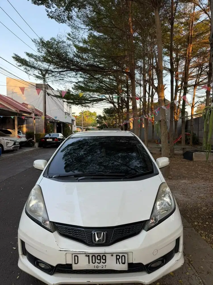 JAZZ RS 1.5 2012 SEHAT