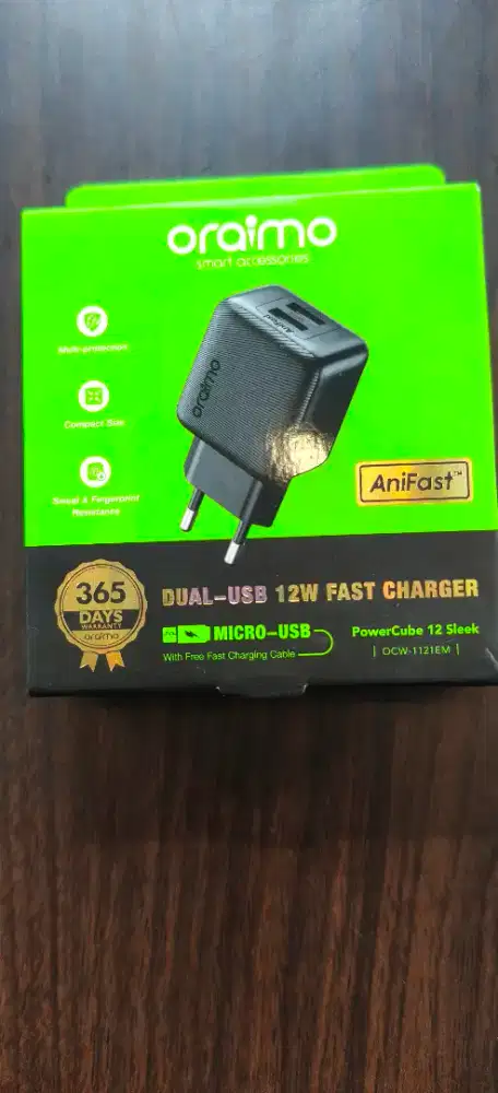 oraimo Charger Compact 12W PowerCube 12 Sleek OCW-1121EM