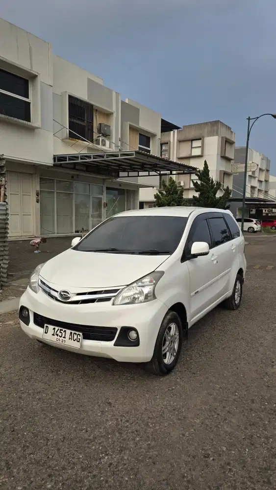 Daihatsu Xenia R matic 2014