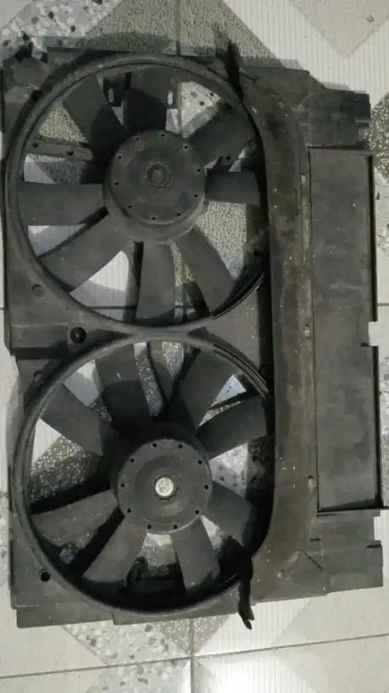 DINAMO STARTER EXTRA FAN W220 MERCY