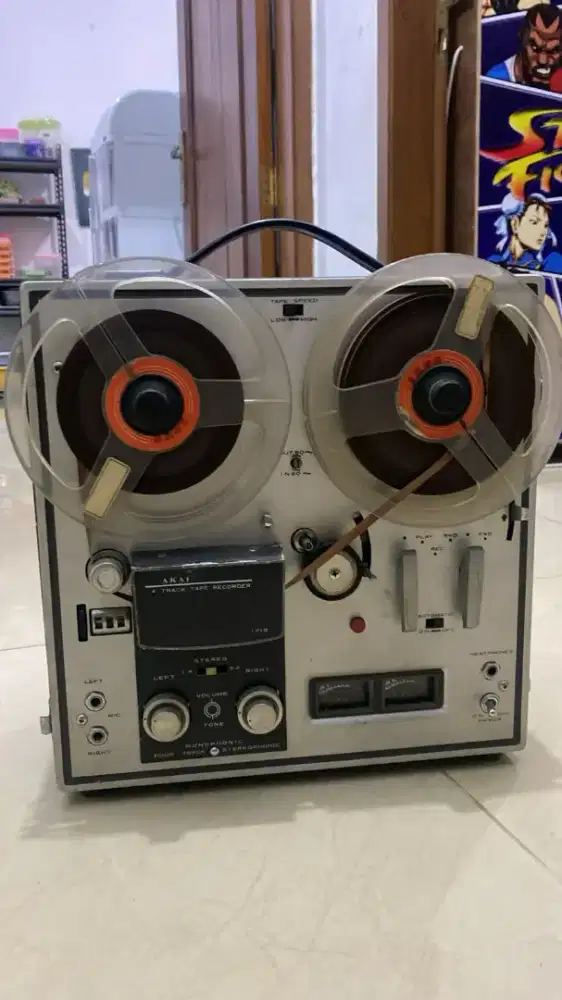 Akai 1710 reel to reel tube player