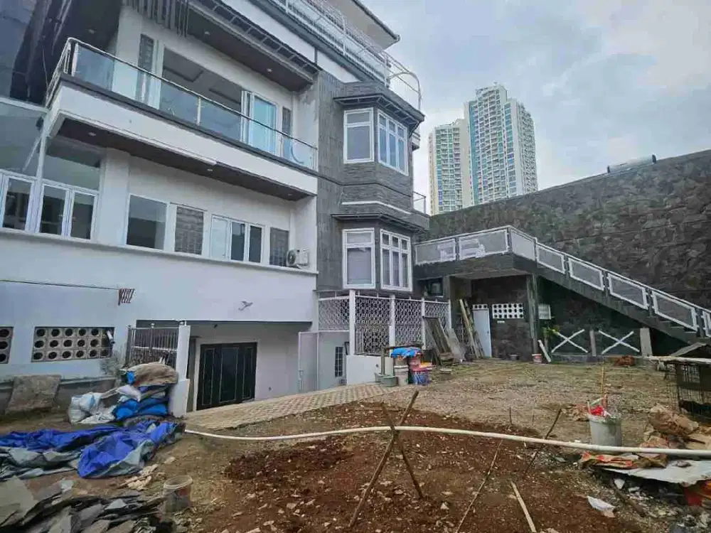 Dijual Rumah Baru Mewah Huk 20x37
Pantai Kuta Ancol