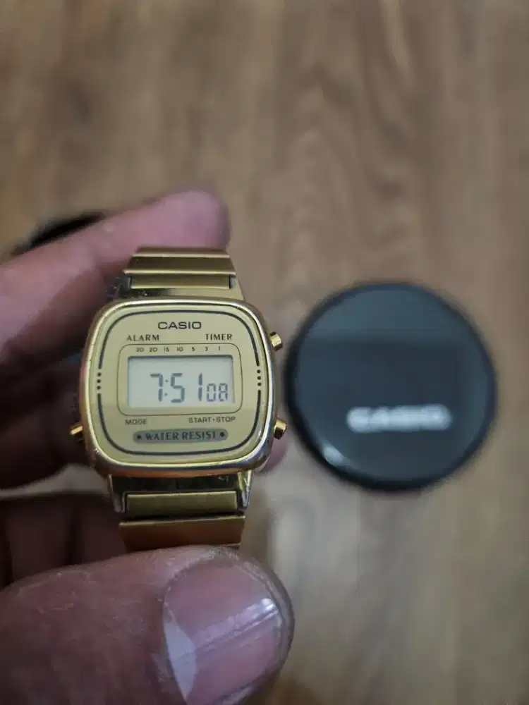 Casio Vintage LA670WGA-9DF
