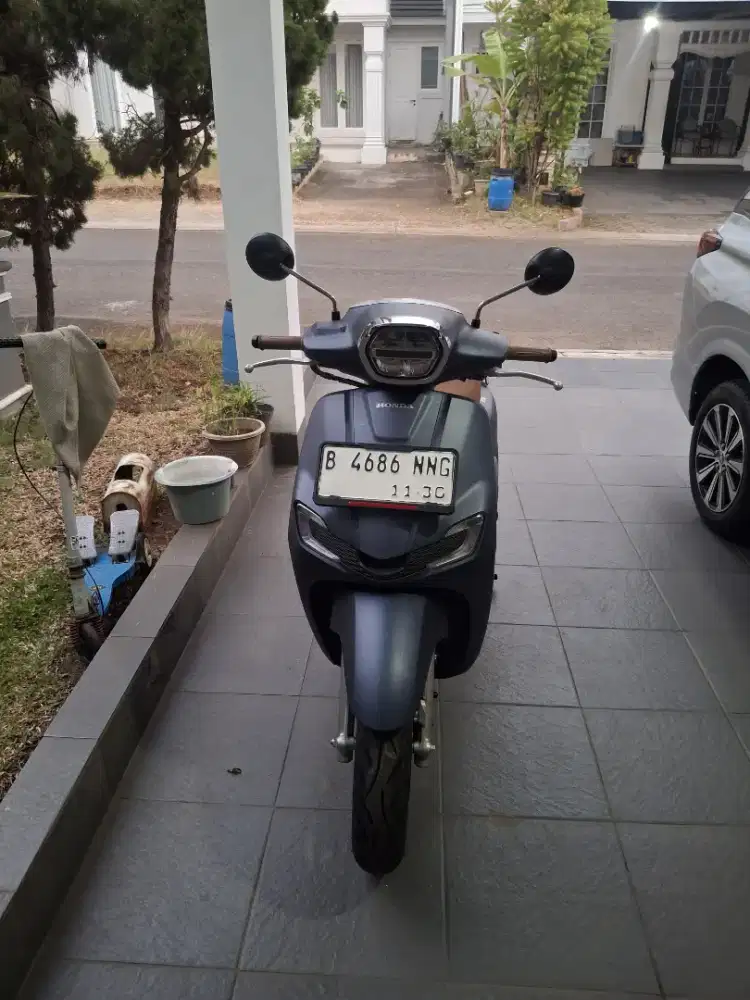Honda Stylo biru metalic 2025