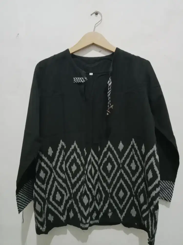 Cardigan cewek tenun