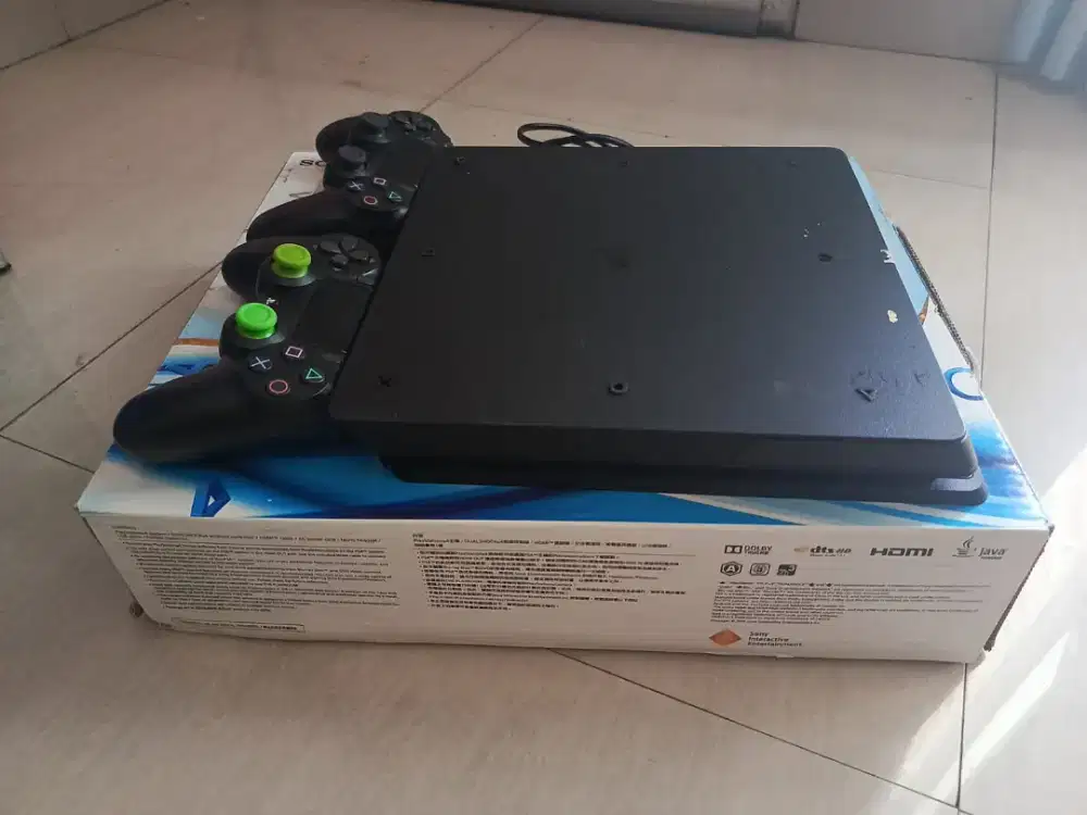 PS 4 kondisi mulus