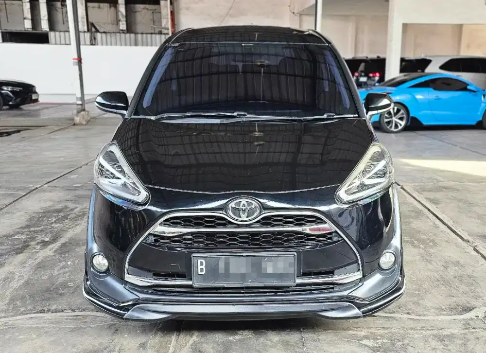 Toyota Sienta Q AT Matic 2016/ 2017 Hitam Good Condition