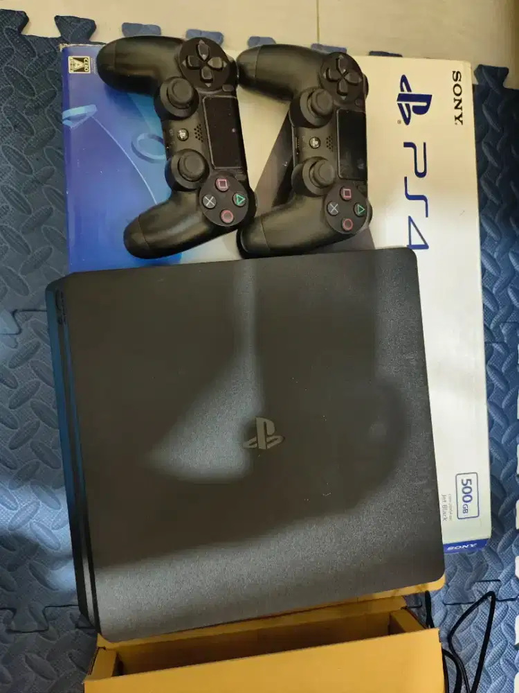 Di Jual PS 4 Slim 500 Gb