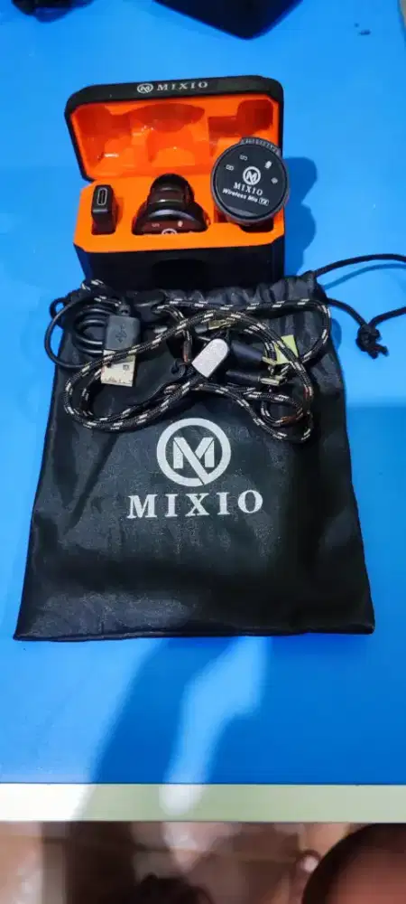 Mic Wireless Clip on Microphone MIXIO T11 Magnetic
