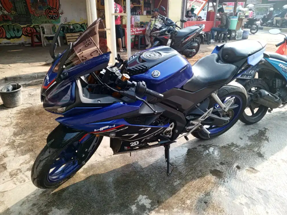 YAMAHA R15 2018