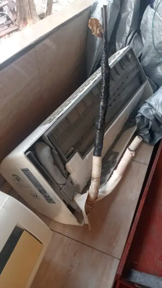 Terima AC bekas atau mati