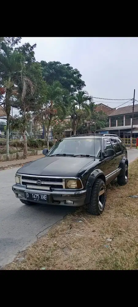 JUAL OPEL BLAZER 1997 DOHC