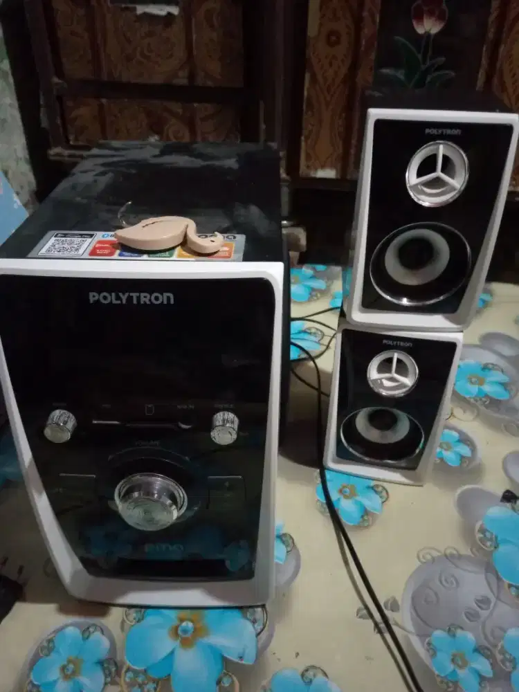 Sepeda merk atlantis, ada aksesoris sepedanya saya simpan