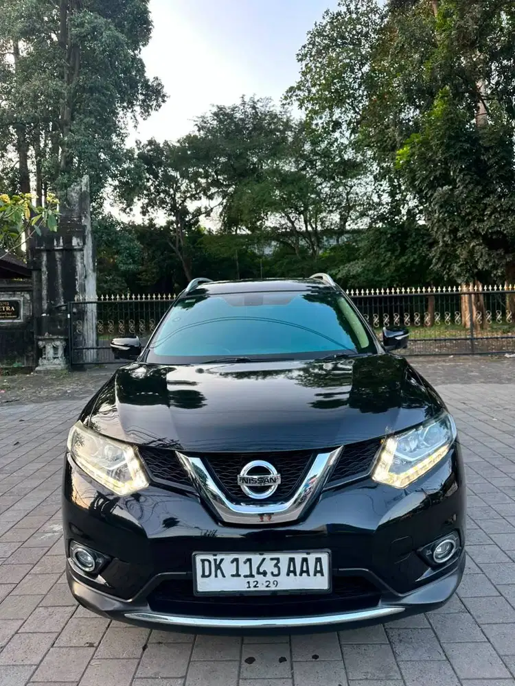 NISSAN XTRAIL 2.5 AUTOTECH MATIK HITAM PLAT DK ASLI BALI ORIGINAL ASLI