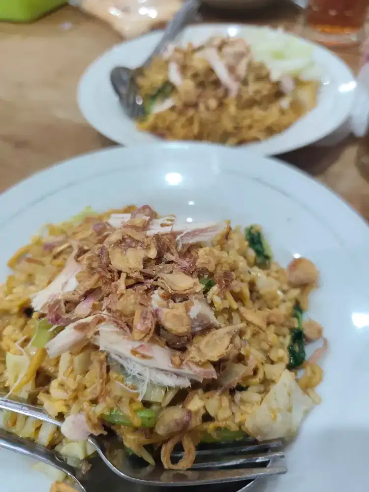 DIBUTUHKAN PEGAWAI UNTUK WARUNG MAKAN