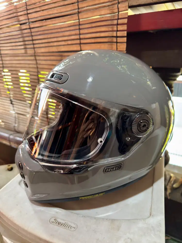 Helm HJC V10 Nardo Grey Kondisi Bagus