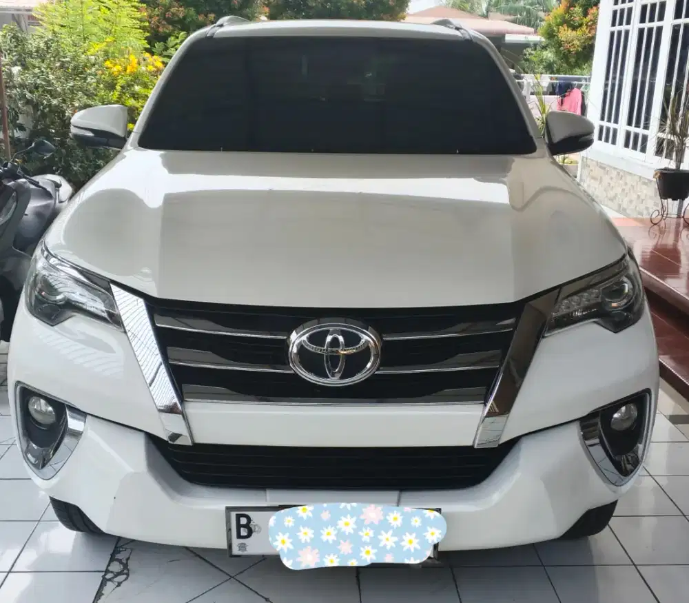 Dijual cepat mobil Fortuner VRZ 2016