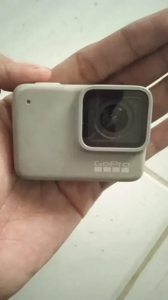 GoPro Hero 7 White ( Second good)