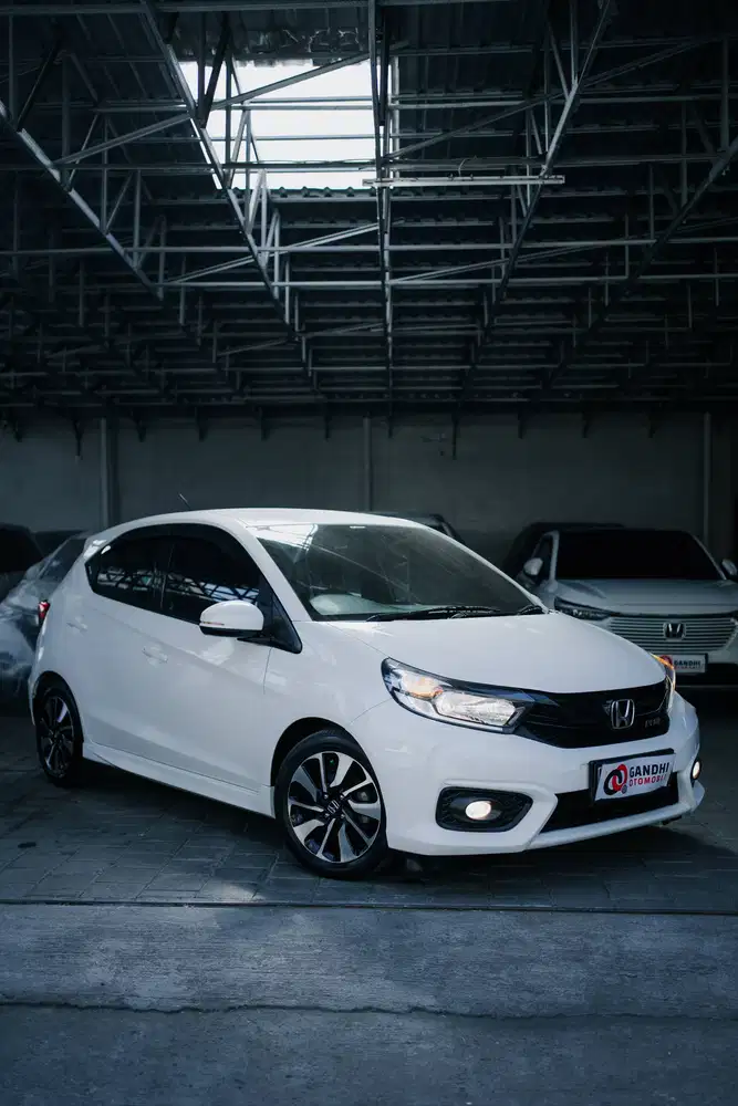 BRIO RS 1.2 CVT 2021 MATIC PUTIH