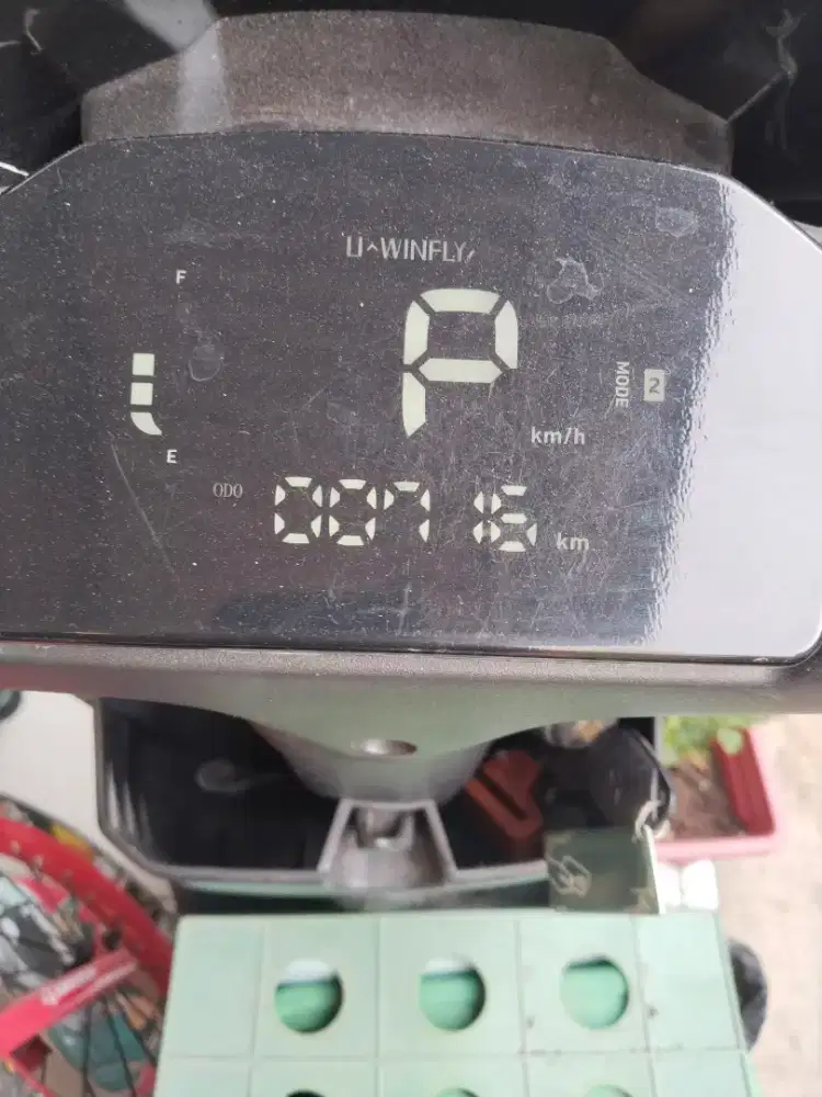 Uwinfly tipe d75  kilometer 716