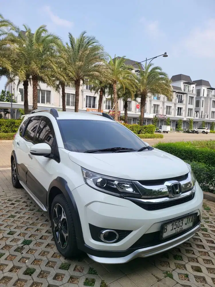 Honda BRV 1.5 E Prestige Tahun 2018 Putih AT