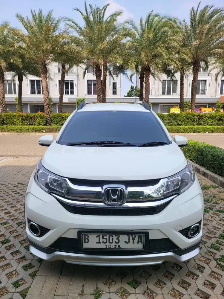 Honda BRV 1.5 E Prestige Tahun 2018 Putih AT