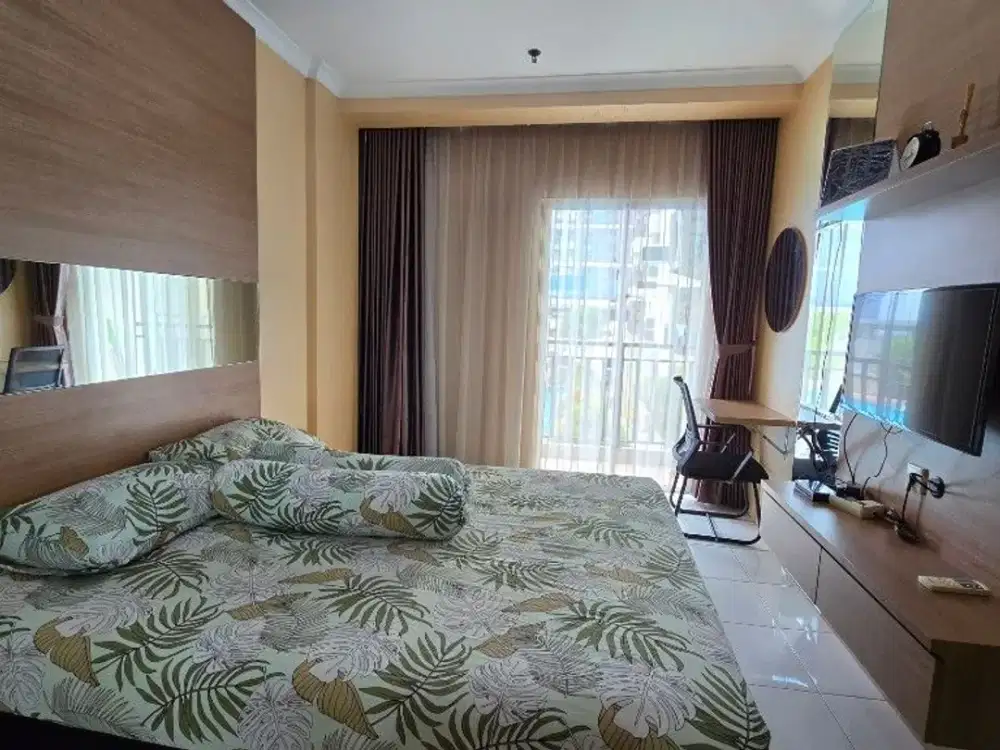 Sewa Studio Signature Park Tebet Fully Furnished View Kolam Renang