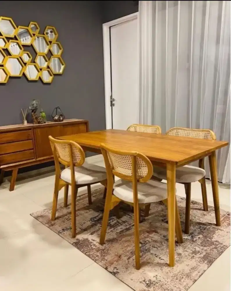 Meja & Kursi Japandi style