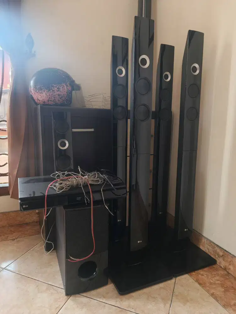 DIJUAL HOME THEATHER MEREK LG FULL SET AMAN