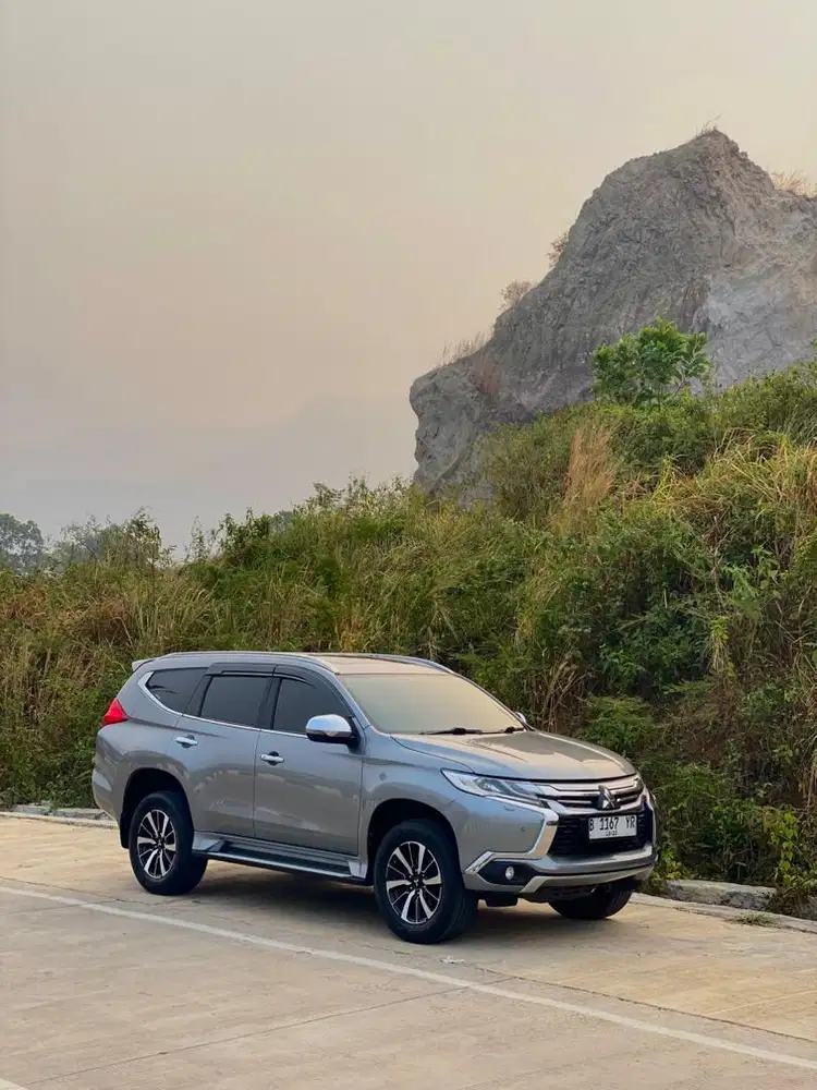 PAJERO SPORT DAKAR 2018 LOW KM !