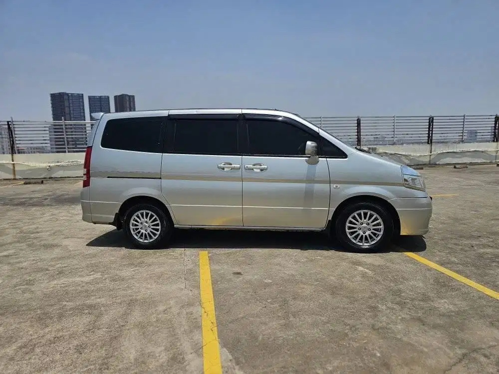 Nissan Serena HWS 2012 istimewa murah