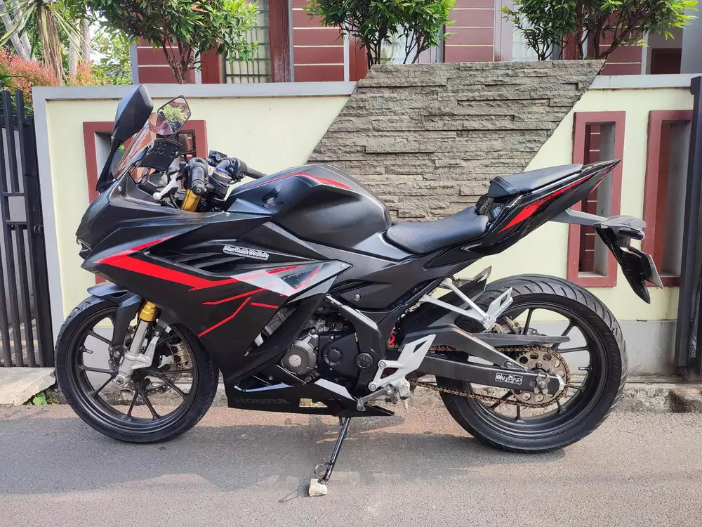 BIG SALE CBR 150R NEW / NEW CBR 150R TAHUN 2021