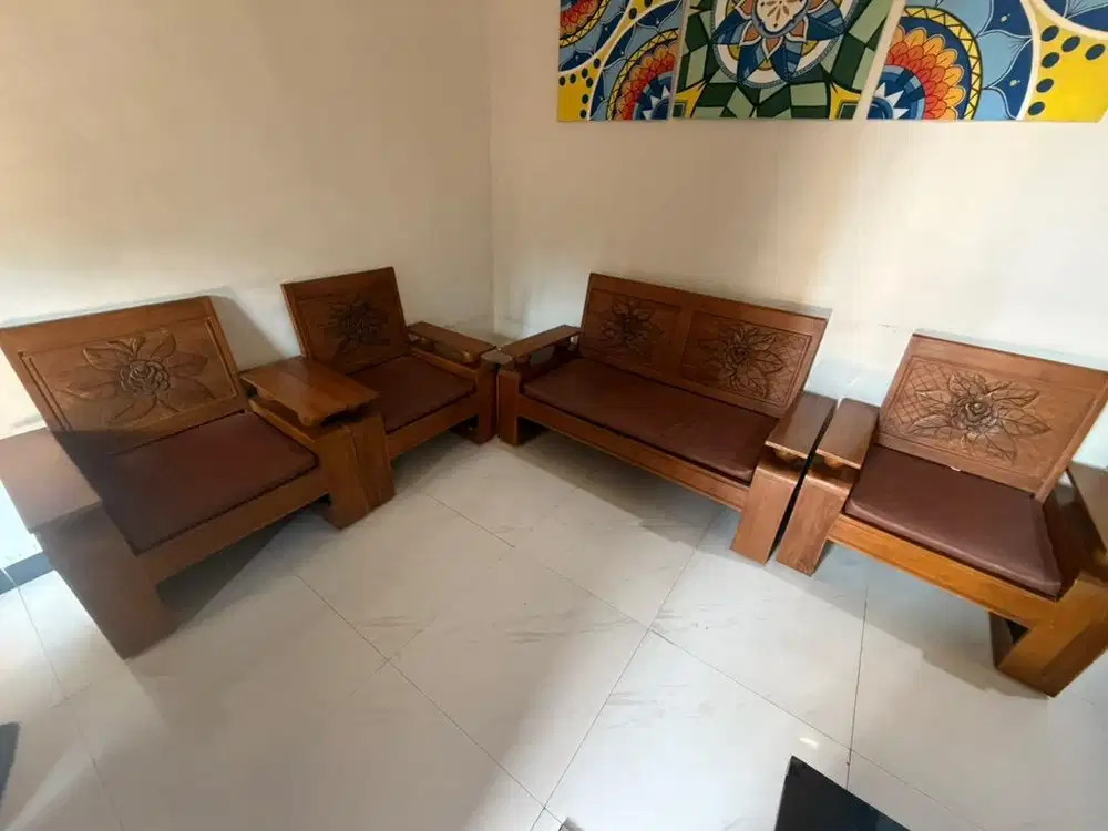 Kursi kayu jati