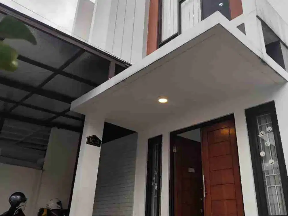 Rumah Cantik 2 Lantai Siap Huni Strategis Di Kota Bandung