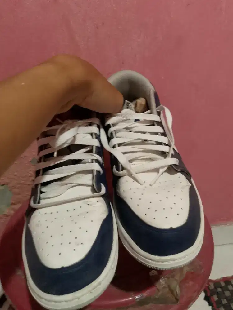 Sepatu casual bagus