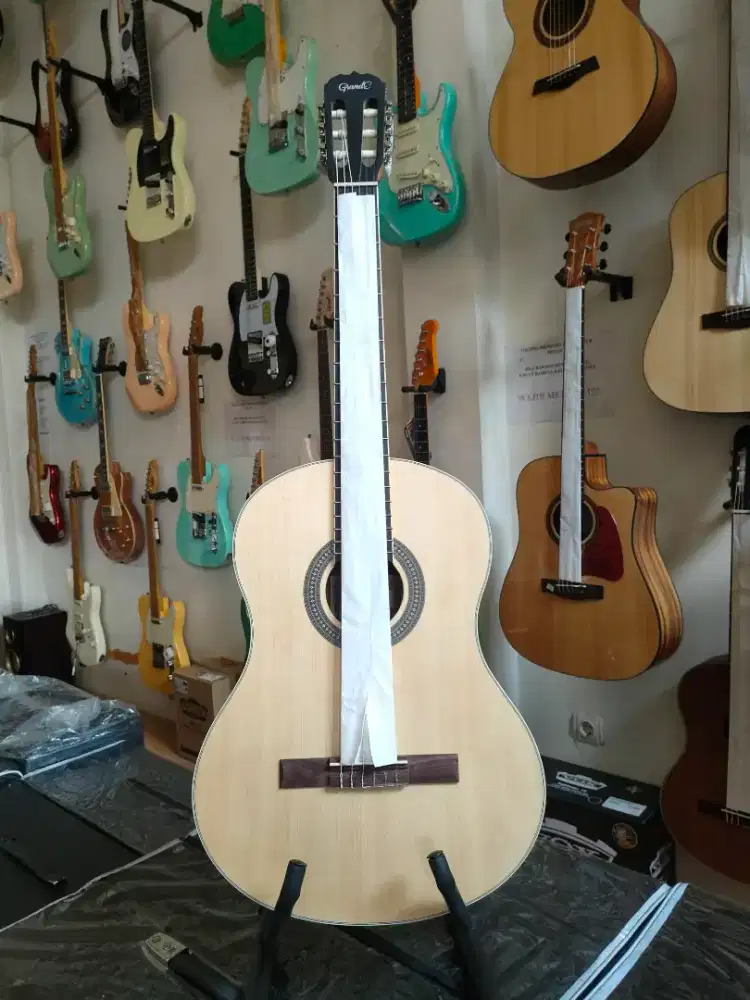 GITAR GRANDE IC100NA ORIGINAL