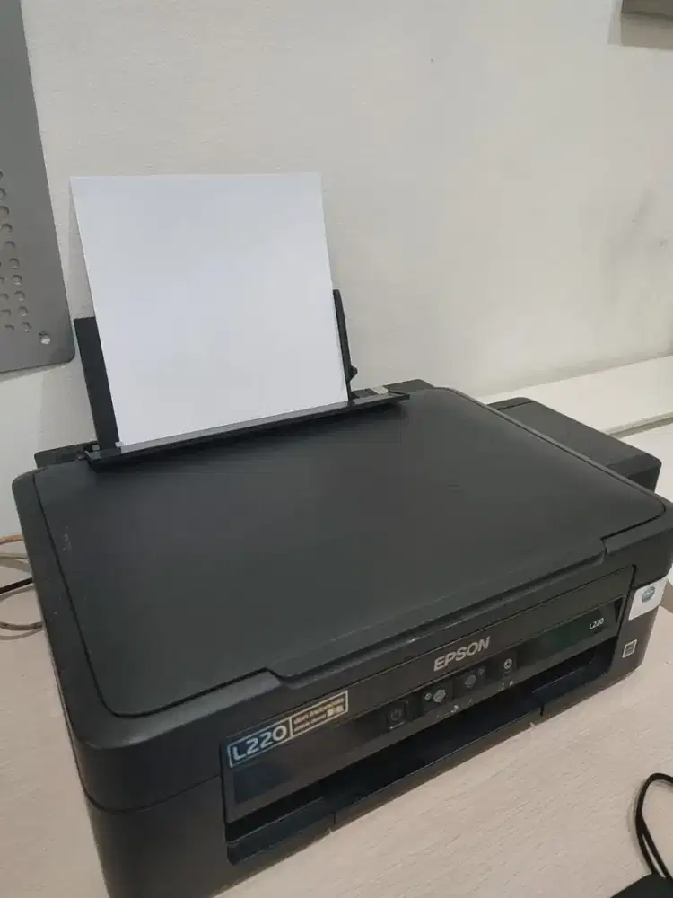 Printer scan,copy,print merek Epson L220 hitam