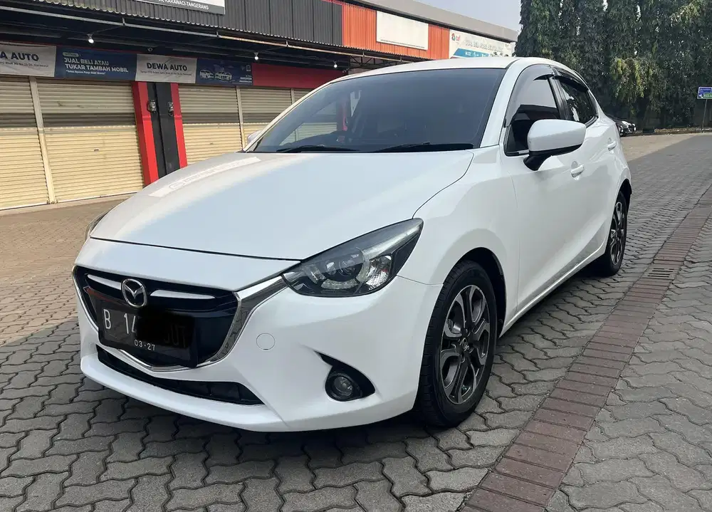 Mazda 2 R AT 2016 Skyactiv Putih