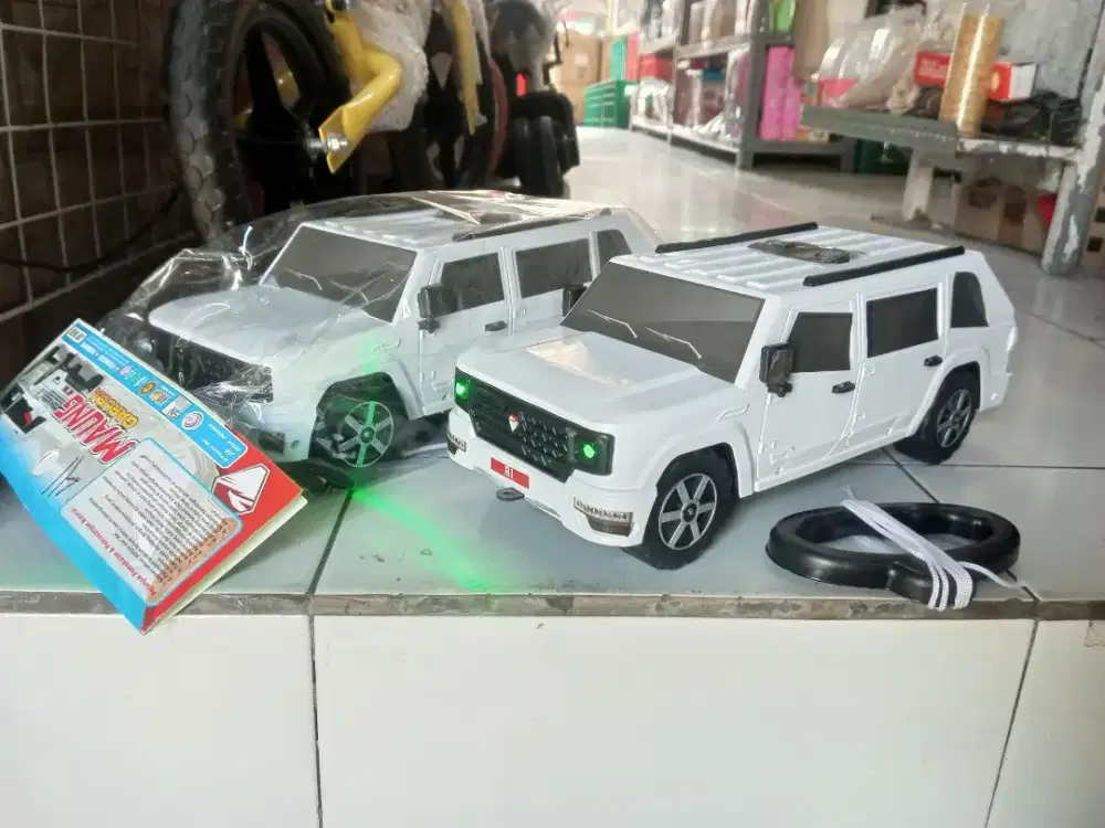 Mainan Anak Mobil Limousine Baterai