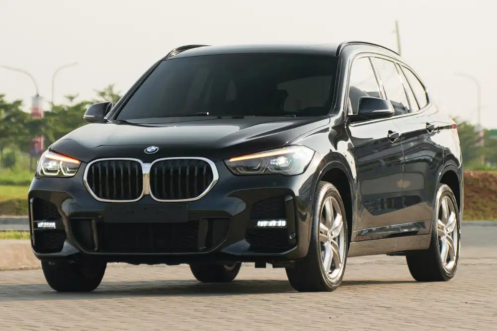 BMW X1 M-Sport 2022 LCI Facelift Panoramic X3 X5 X7 GLA GLB GLC