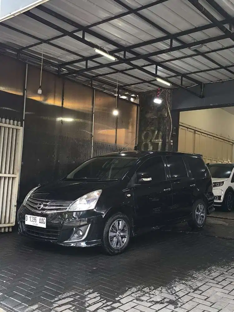 Nissan Grand livina 2013 Bensin