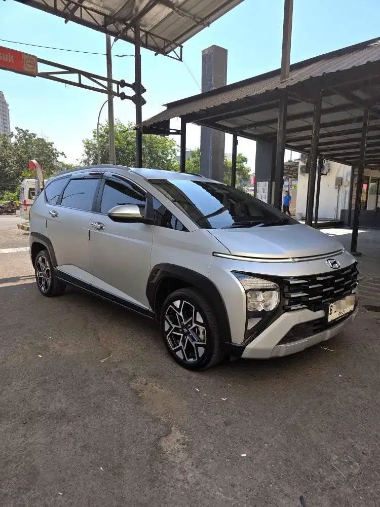 Hyundai Stargazer X Prime AT 2024 Gravity Gold Matte