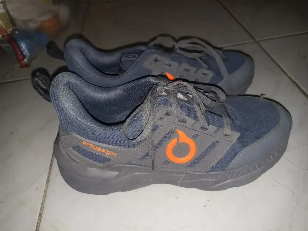 Sepatu baru 150