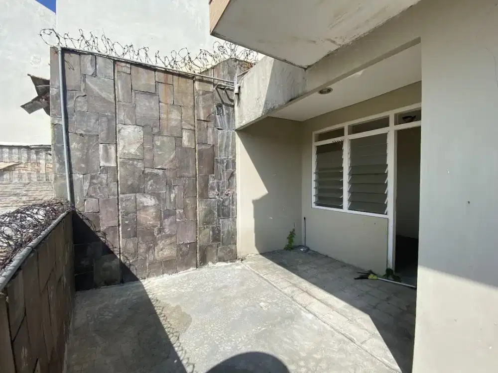 RUMAH Tengah Kota Semarang 3 Kamar Tidur dekat simpang lima semarang