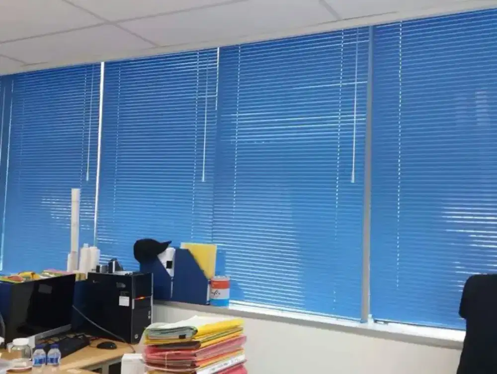 Tirai jendela horizontal blind lengkap
