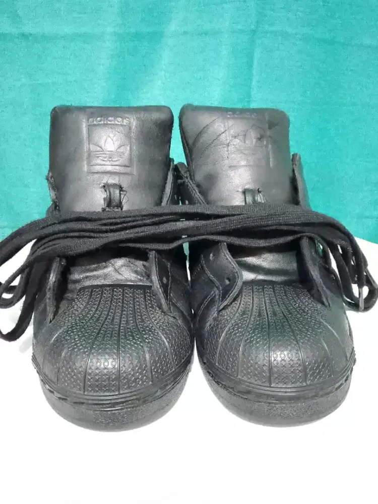 ADIDAS SUPERSTAR